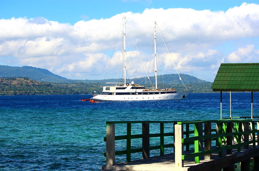Rivages tropicaux : navigation de 12 jours entre Papeete, Moorea, Huahine et Bora Bora