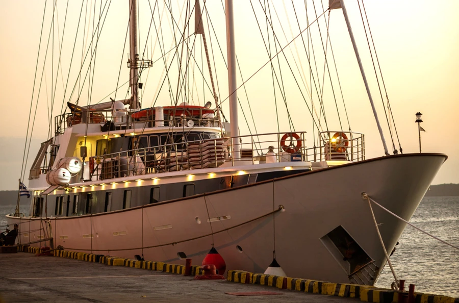 Rivages tropicaux : navigation de 12 jours entre Papeete, Moorea, Huahine et Bora Bora