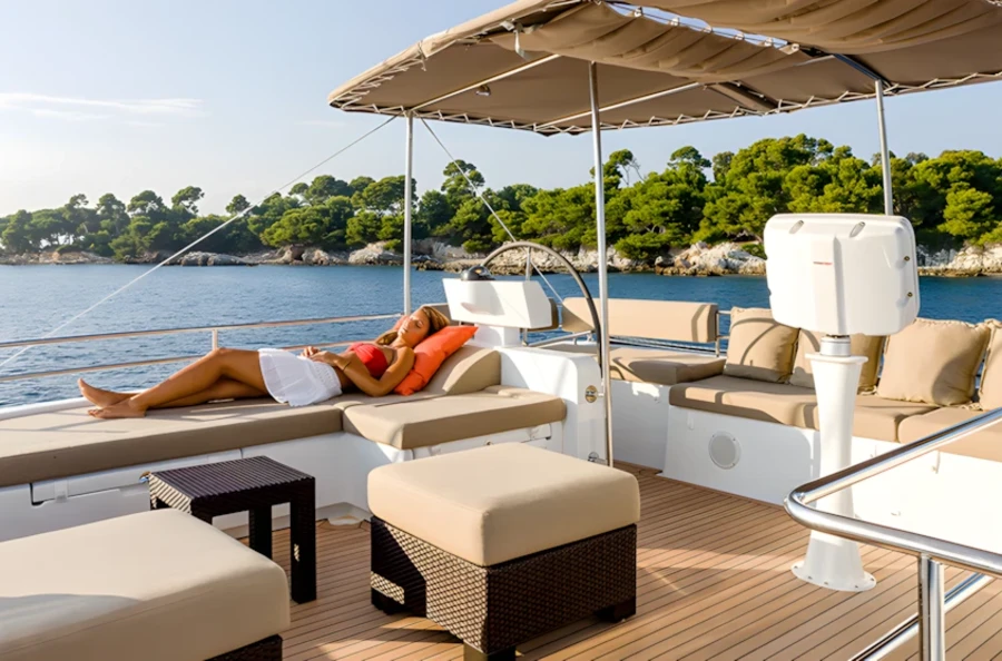 Tropical getaway: the best of the Grenadines from Martinique on a catamaran