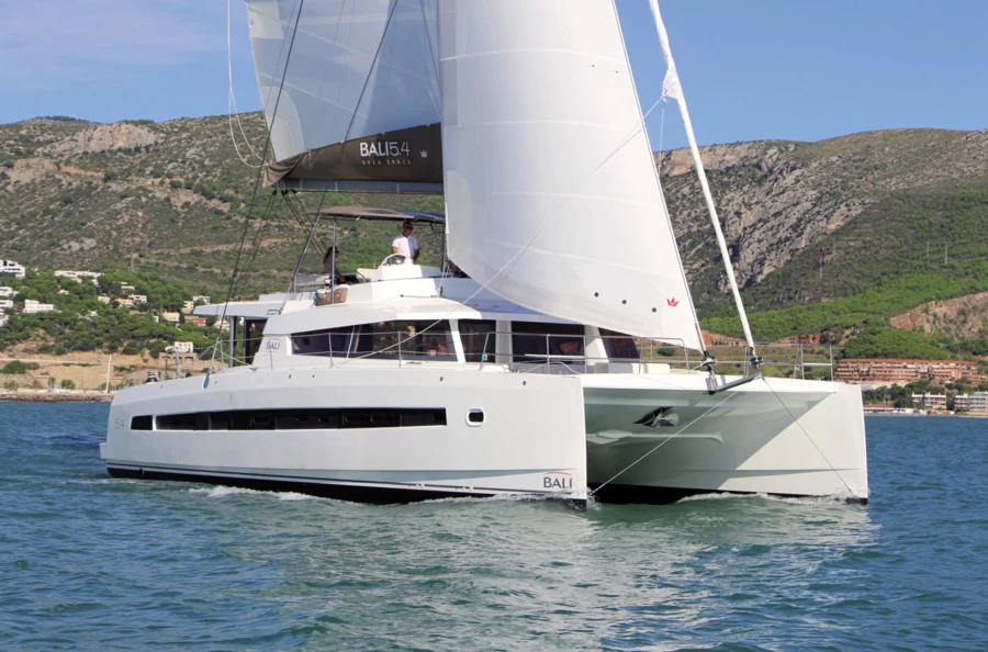 Évasion de 8 jours en catamaran : croisière de rêve au cœur d’un paradis tropical