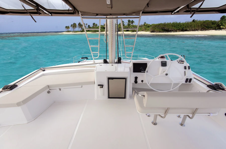 Évasion de 8 jours en catamaran : croisière de rêve au cœur d’un paradis tropical