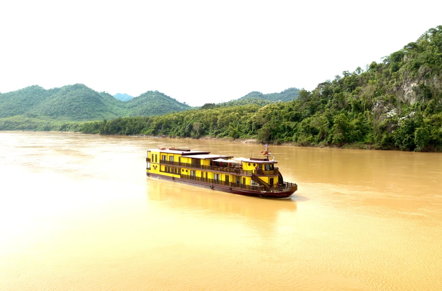 Crossing the Golden Triangle, Luang Prabang to Huay Xai in 4 days