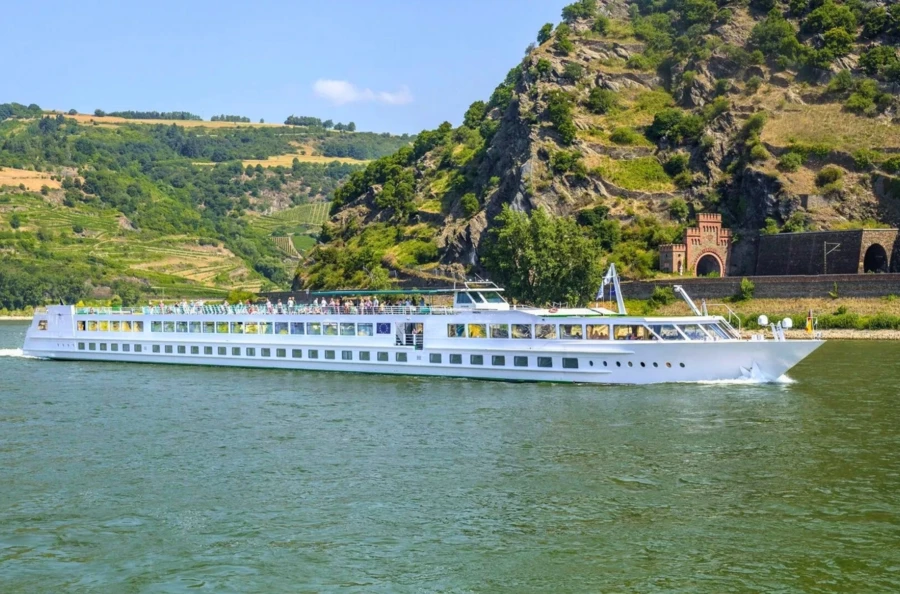 Strasbourg, the floating jewel: an immobile cruise in the heart of Alsace