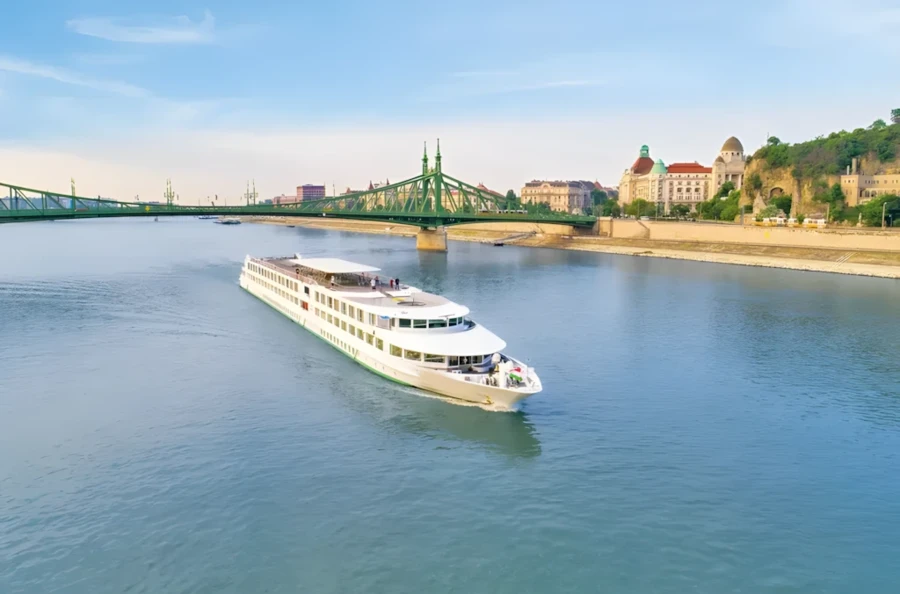 Silvesterparty in Budapest und Erkundung von Wien auf einer sechstägigen Donaukreuzfahrt
