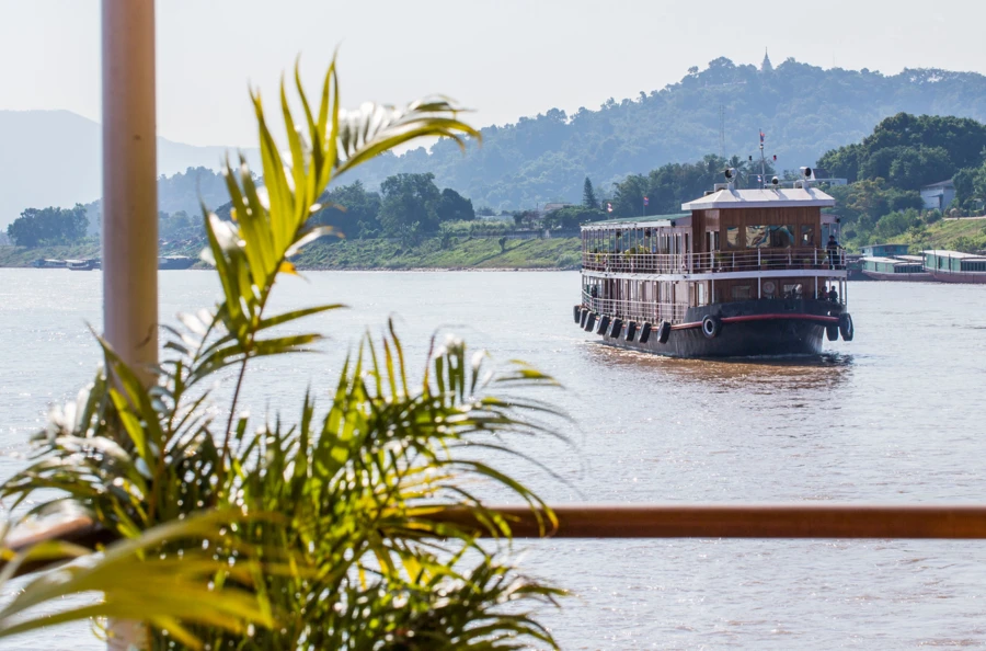 Navigation d'exception au fil du Mékong de Chiang Khong à Vientiane