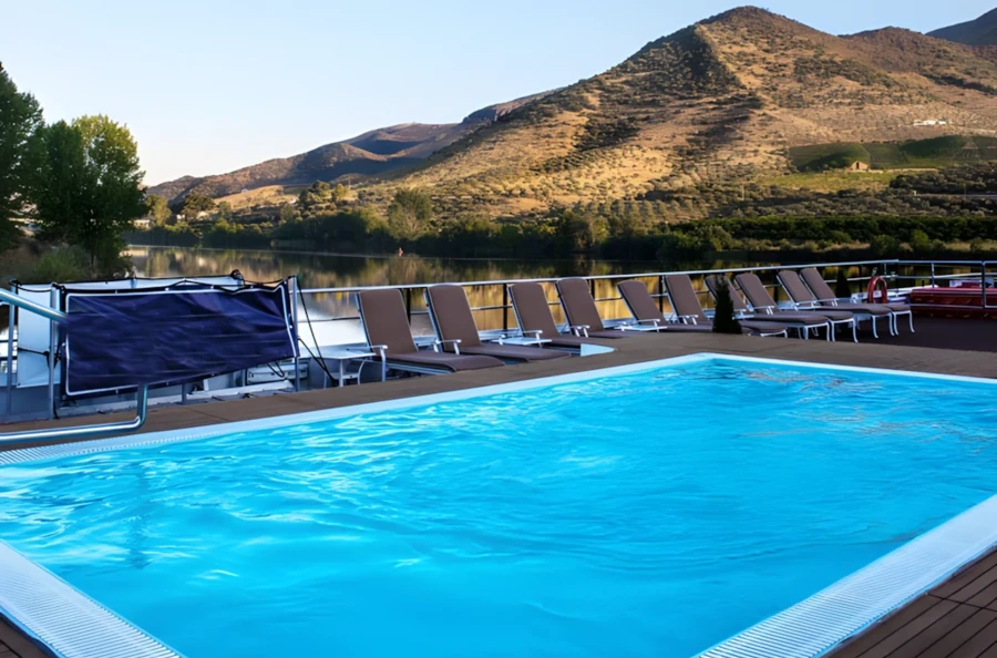 Croisière sur le Douro, entre villages médievaux et vignobles réputés