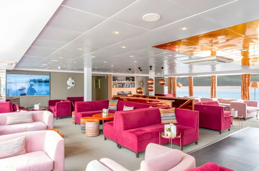 Les plus beaux châteaux de la Loire dans une croisière de 5 jours à bord d'une péniche à roues à aube