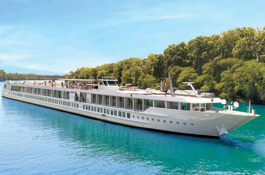 Croisière d'automne sur le Rhône : entre magie d'Avignon, sublimes paysages et trésors du terroir