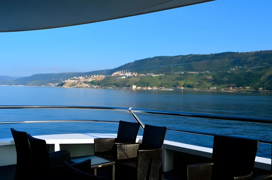Croisière au départ de Malte vers la Sicile et Naples : un voyage entre art, histoire et paysages envoûtants