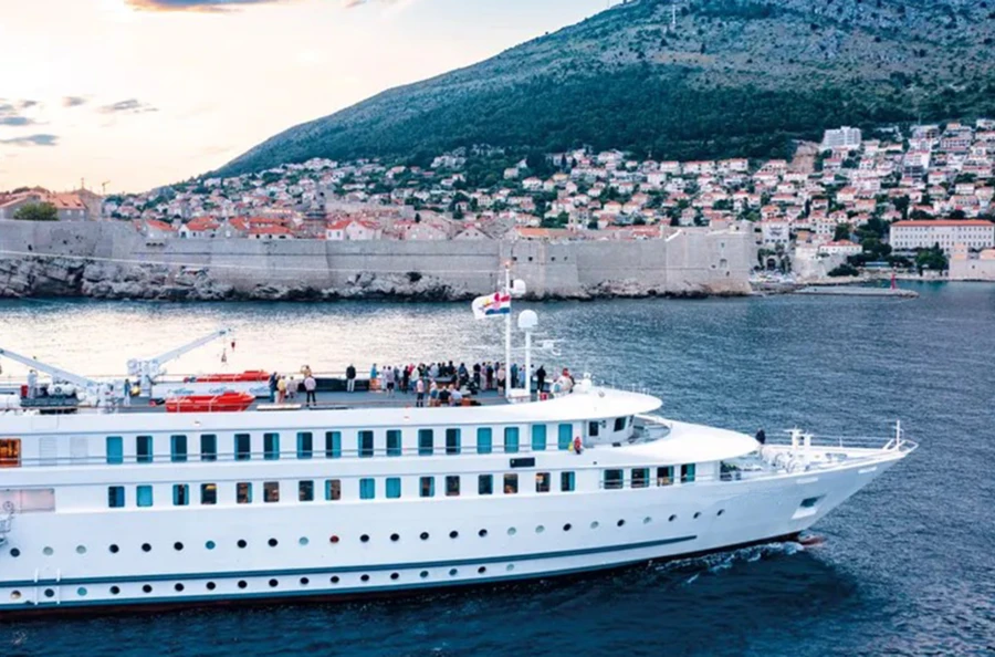 Croisière au départ de Malte vers la Sicile et Naples : un voyage entre art, histoire et paysages envoûtants