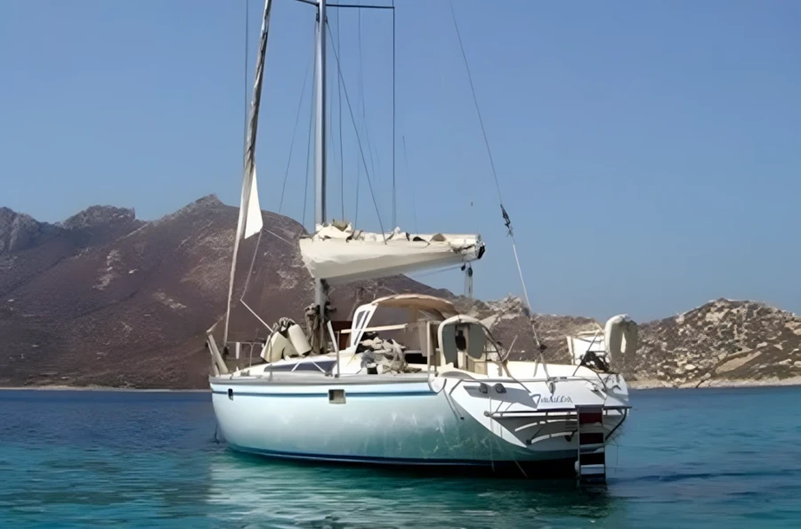 Navigation à la voile à travers les îles grèques : plongée sous marine