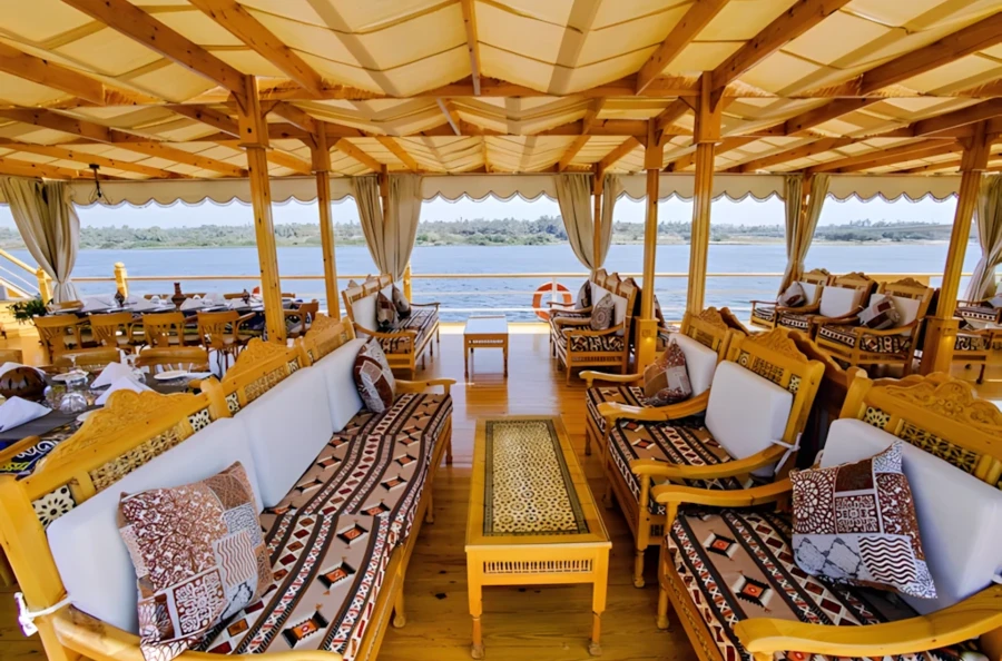 Escapade sur le Nil : navigation féérique entre Louxor et Assouan et escale au Caire