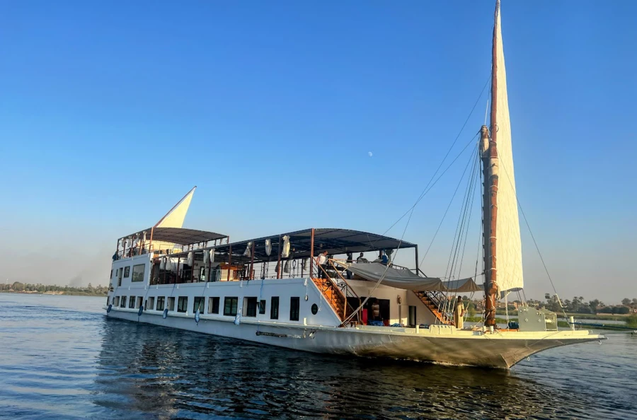 Louxor, Edfou, Kom Ombo et plus : 8 jours à la découverte des merveilles égyptiennes le long du Nil