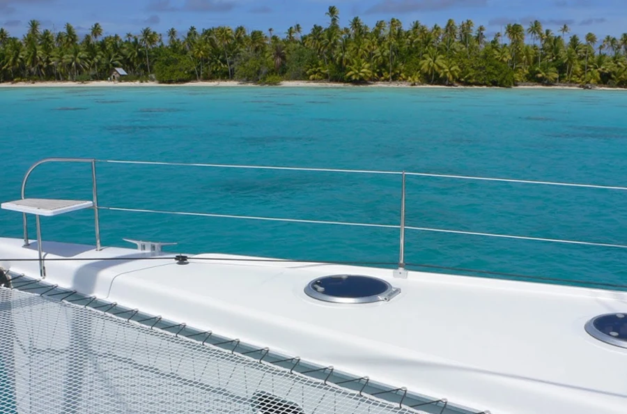 Expérience inoubliable en catamaran : plongée et navigation en Polynésie