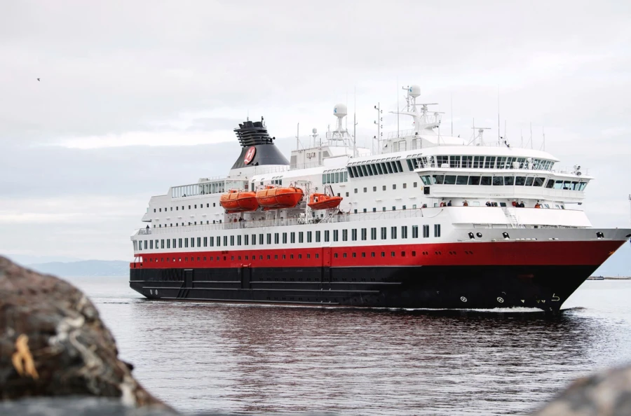 Le charme de la côte des fjords en Norvège : une magnifique traversée de 13 jours entre Bergen, Kirkenes et Trondheim, avec un guide francophone