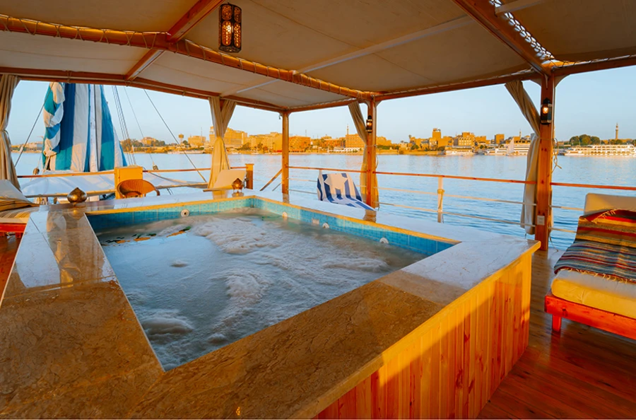 Croisière de 5 jours de Louxor à Assouan : détente et exploration des plus fameux temples égyptiens