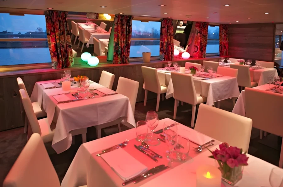 Alsace and Lorraine, between heritage and know-how, a charming hotel-barge cruise on the Marne-Rhine canal