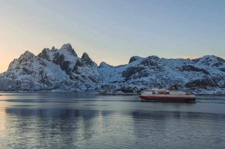 Superbe navigation de 12 jours le long du littoral norvégien et découverte de ses somptueux fjords
