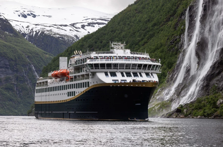 Évasion complète de 7 jours à travers les grands glaciers norvégiens, de Bergen à Kirkenes