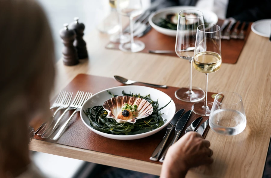 Odissea nell'Artico: crociera costiera di 5 giorni in Norvegia, con numerosi scali da Kirkenes a Trondheim