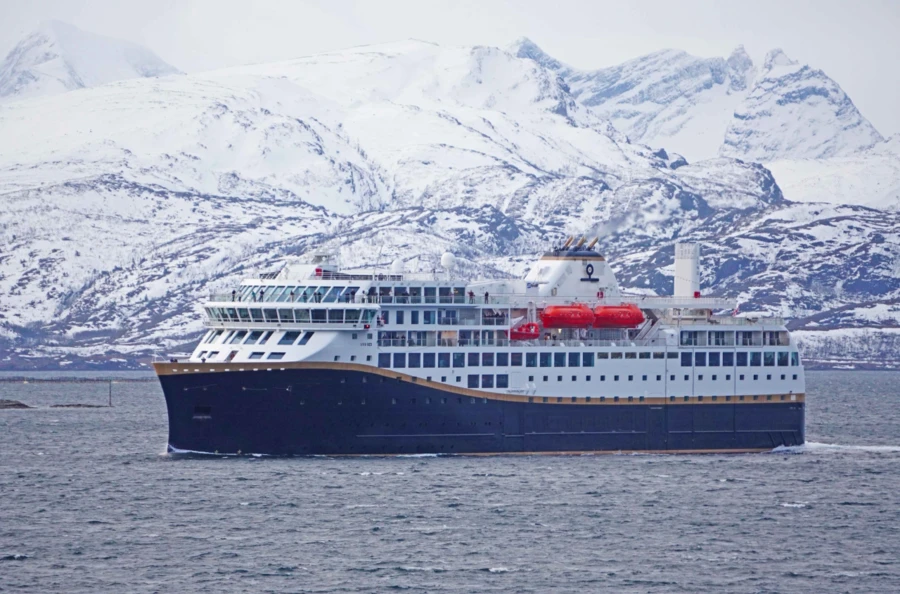 A complete 7-day escape across the great Norwegian glaciers, from Bergen to Kirkenes