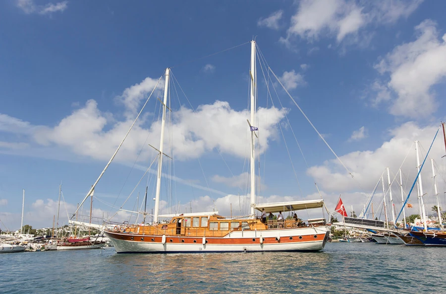 Toute la beauté de la Grèce dans une croisière d'une semaine en goélette dans les îles ioniennes, au départ de Corfou