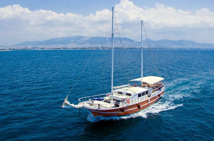 Segeln mit dem Schoner zu den schönsten Inseln des Ionischen Meeres: Zakynthos, Lefkas, Ithaka und Kefalonia