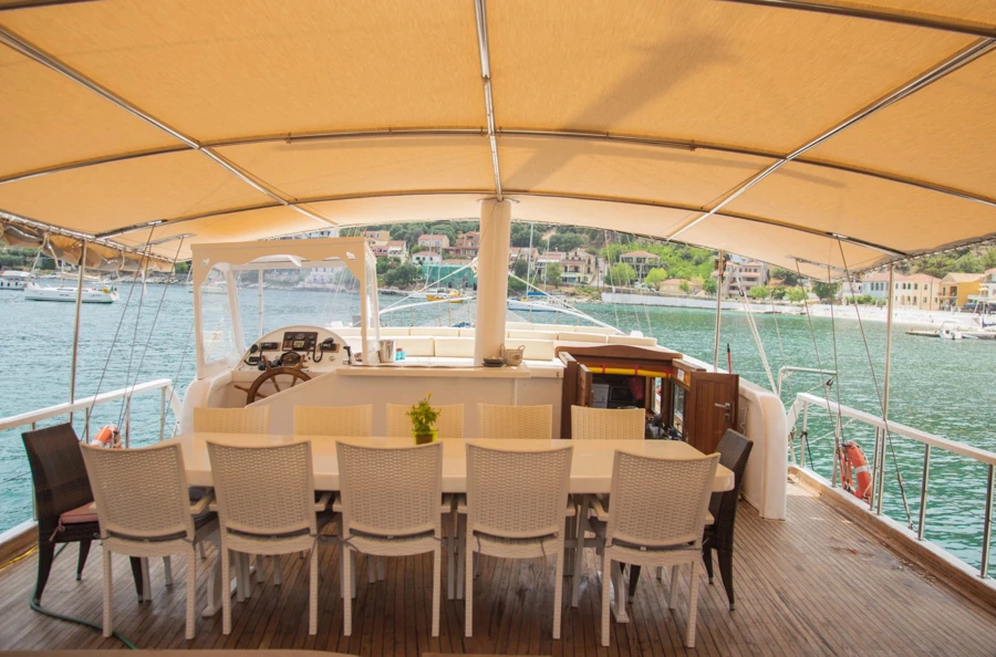 Segeln mit dem Schoner zu den schönsten Inseln des Ionischen Meeres: Zakynthos, Lefkas, Ithaka und Kefalonia
