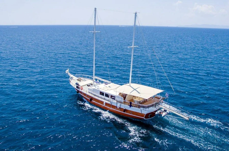 Segeln mit dem Schoner zu den schönsten Inseln des Ionischen Meeres: Zakynthos, Lefkas, Ithaka und Kefalonia