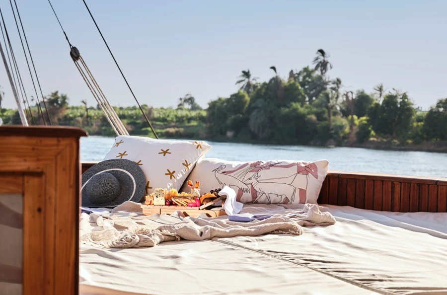 Luxury cruise aboard an exceptional Dahabieh: immerse yourself in Egypt's ancient treasures, from Luxor to Aswan