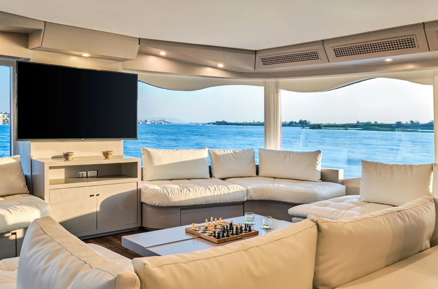 Luxury cruise aboard an exceptional Dahabieh: immerse yourself in Egypt's ancient treasures, from Luxor to Aswan