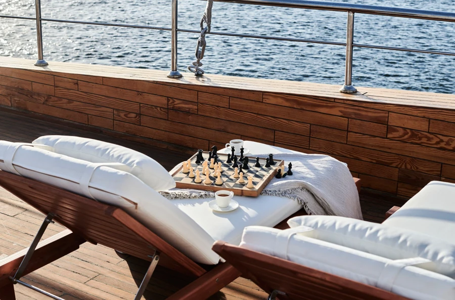 Luxury cruise aboard an exceptional Dahabieh: immerse yourself in Egypt's ancient treasures, from Luxor to Aswan