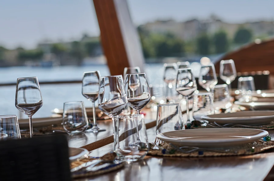 Luxury cruise aboard an exceptional Dahabieh: immerse yourself in Egypt's ancient treasures, from Luxor to Aswan