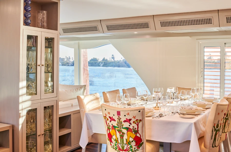 Luxury cruise aboard an exceptional Dahabieh: immerse yourself in Egypt's ancient treasures, from Luxor to Aswan