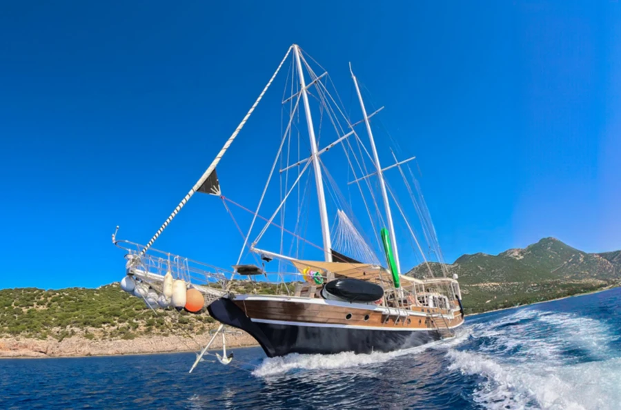 Plongée dans les eaux et la culture turques à bord d'une goélette traditionnelle lors d'une croisière de huit jours au départ de Fethiye