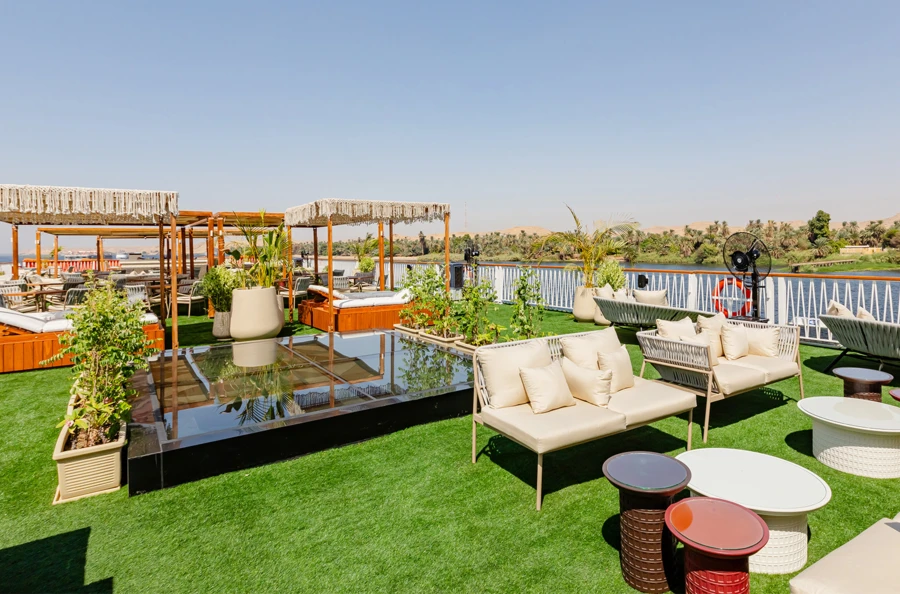 Dream getaway between Luxor and Aswan: discover Egypt's most beautiful temples on a 5-day cruise on the Nile