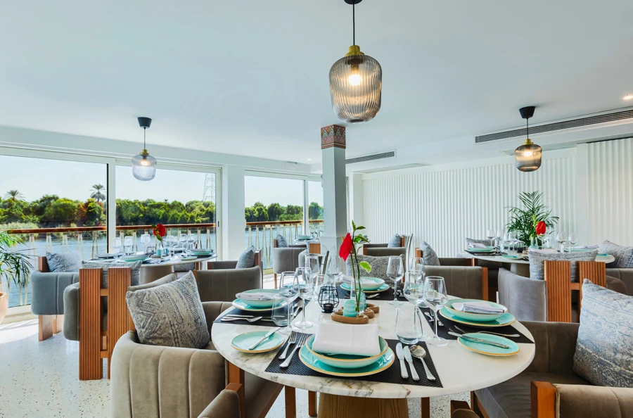 Dream getaway between Luxor and Aswan: discover Egypt's most beautiful temples on a 5-day cruise on the Nile