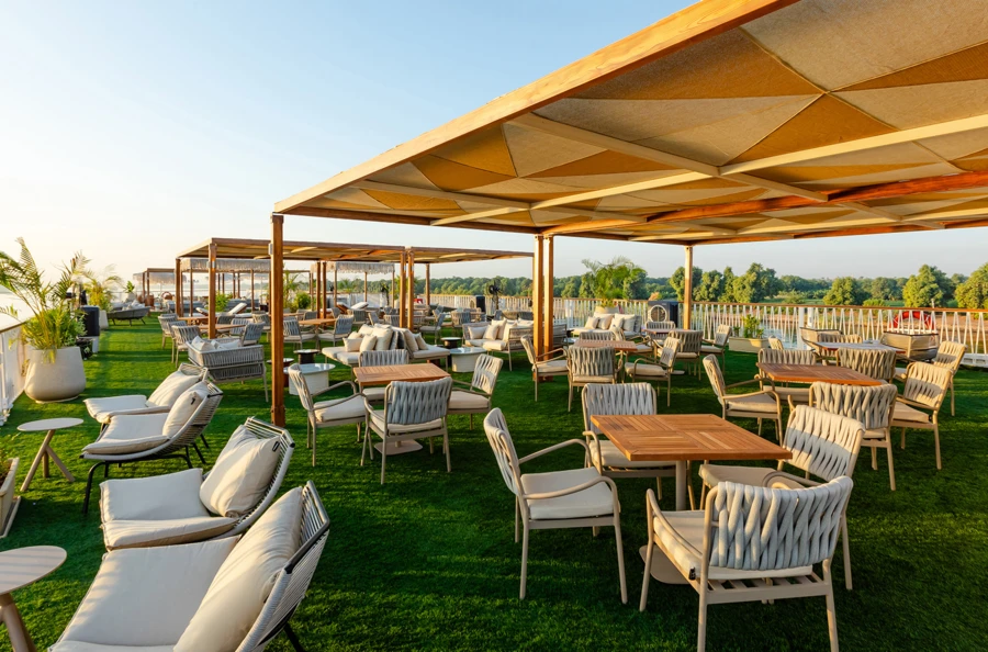 Dream getaway between Luxor and Aswan: discover Egypt's most beautiful temples on a 5-day cruise on the Nile