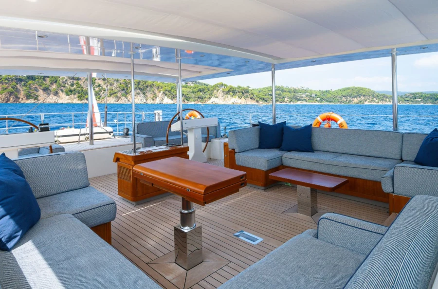 Sail privately, discover Italy at your own pace