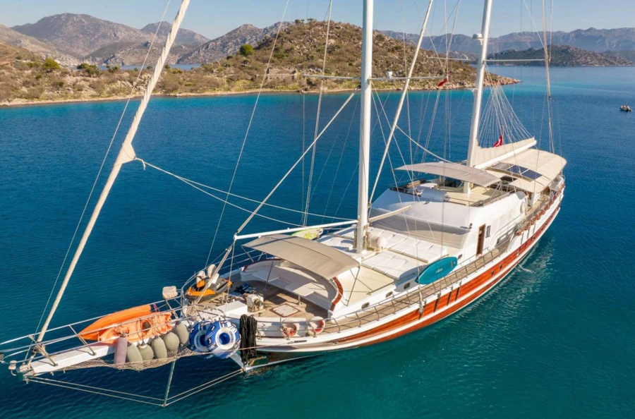 Splendeurs et délices de la Côte Turquoise lors d'une croisière privatisée à bord d'une goélette traditionnelle