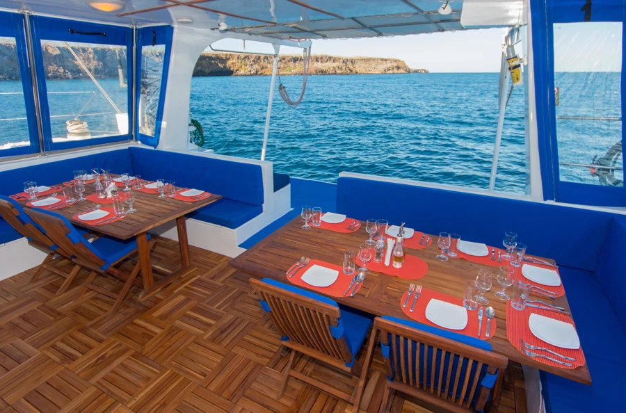 Croisière aventure de 8 jours en catamaran au cœur d'un archipel unique au monde : les Galápagos