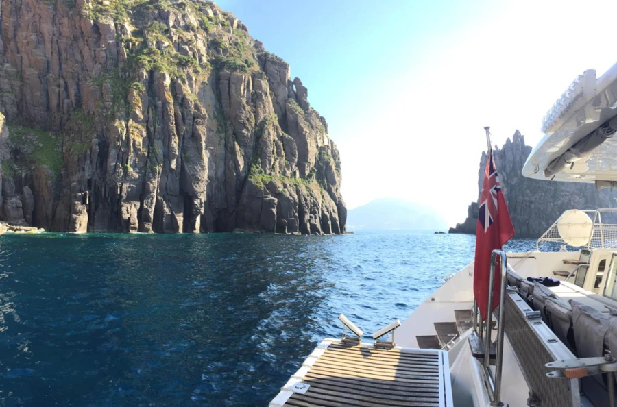 Crociera privata in completa privacy, alla scoperta dei tesori della Costiera Amalfitana e della mitica Capri