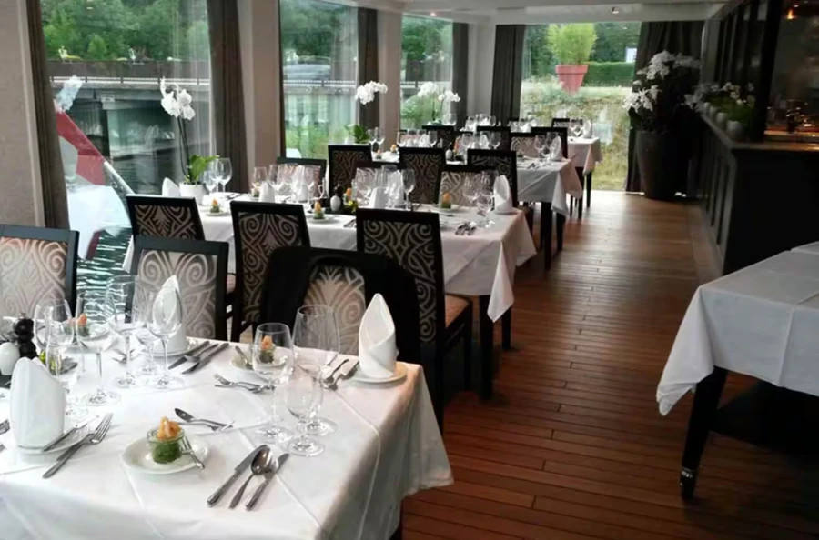 Itinéraire gourmand de Paris vers la Normandie au fil de la Seine : croisière épicurienne entre Histoire et vignobles
