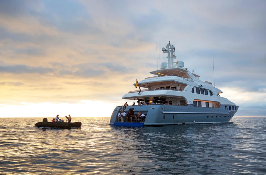 Aventure de 7 jours aux Galápagos : safari marin et plongées au cœur des îles envoûtantes de l’Est