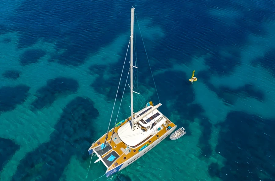 Exceptional travel in the Seychelles: the peaceful charm of the lagoons aboard a luxury catamaran