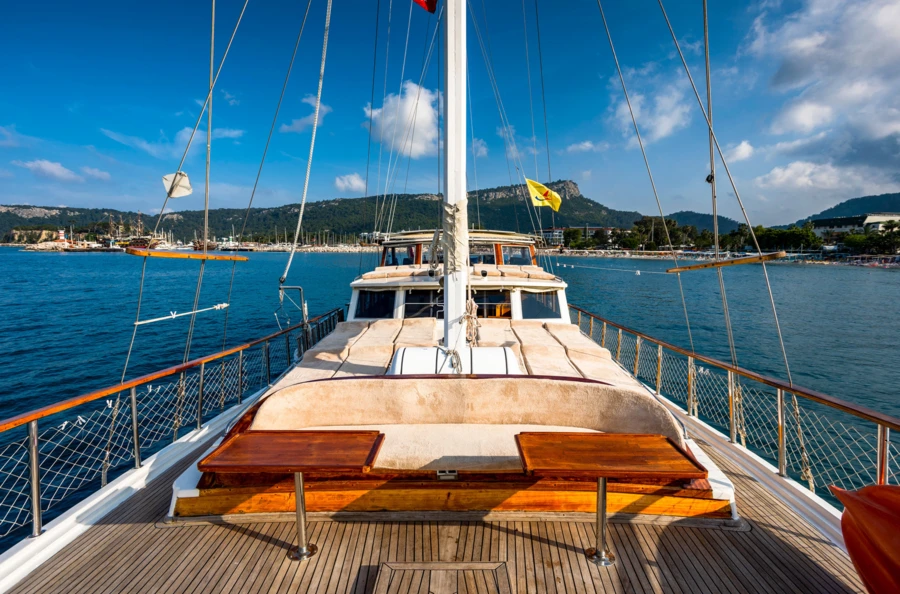 Eight days of magic on the Turquoise Coast: an intimate cruise departing from Antalya, featuring incredible panoramas and idyllic beaches