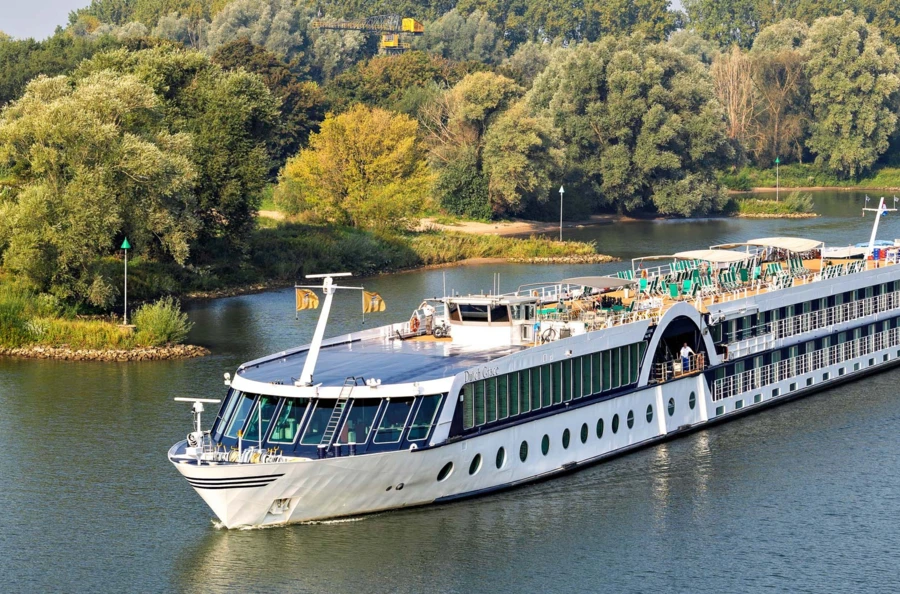 Le Rhin impérial en 8 jours : d’Amsterdam à Bâle, voyage au fil des rives romantiques et des cités emblématiques d’Europe