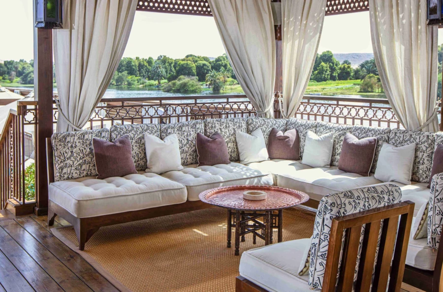 Navigation privée de 6 jours en dahabieh : de Louxor à Assouan, entre escales culturelles, luxe discret et moments de détente