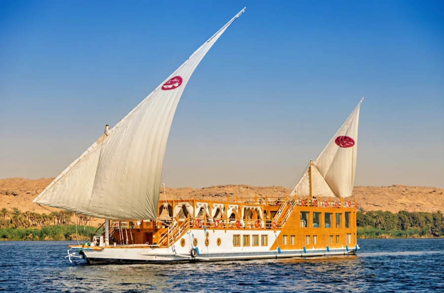 Splendeurs du Nil entre Esna et Assouan : navigation paisible de 6 jours en dahabieh, entre confort raffiné et immersion culturelle