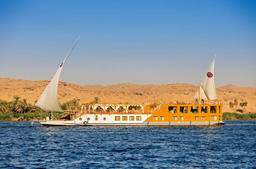 Splendeurs du Nil entre Esna et Assouan : navigation paisible de 6 jours en dahabieh, entre confort raffiné et immersion culturelle